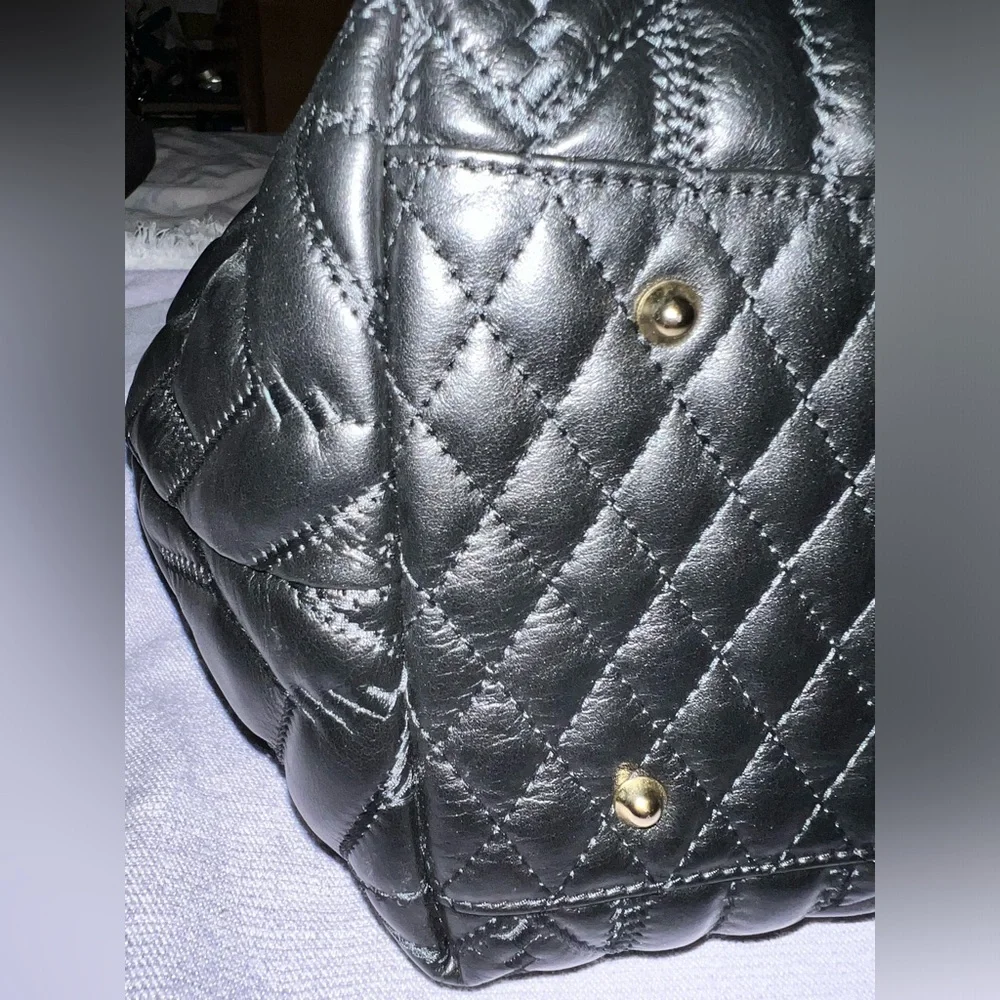 Orlandi Valentino Oversized Black Leather Tote - Picture 4 of 11